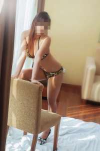 Erdemli Escort Kızlar: Deneyimli ve Ateşli Partneriniz Olmayı Bekliyor