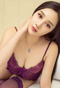 Mersin'de Eşsiz Güzelliğiyle Sizi Büyüleyecek Escort Bayan