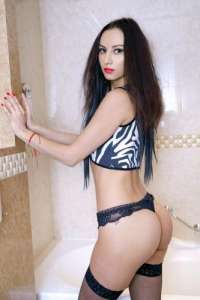 Silifke Escort Bayan: Muhteşem Güzelliği İle Kendine Hayran Bırakacak